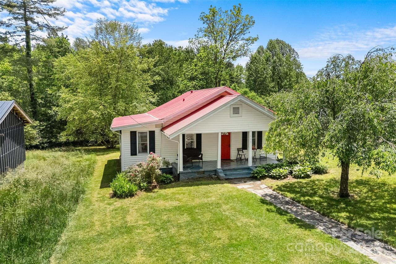 115 Mcminn Ave., Brevard, NC 28712
