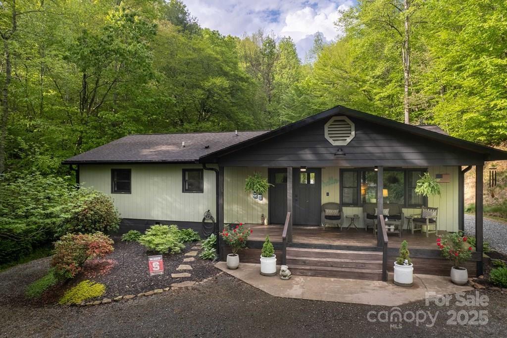 6623 Skyland Dr., Sylva, NC 28779