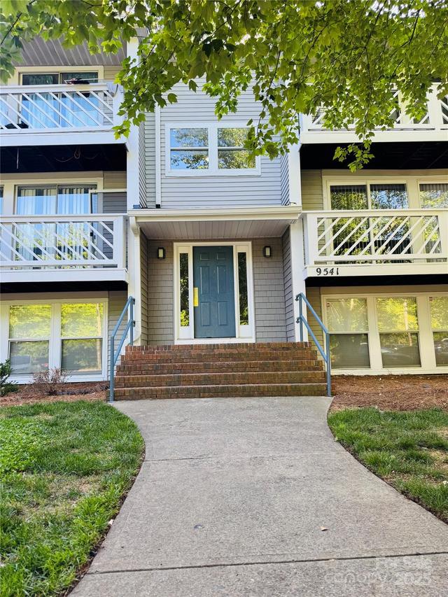 9541 Shannon Green Dr. #C, Charlotte, NC 28213