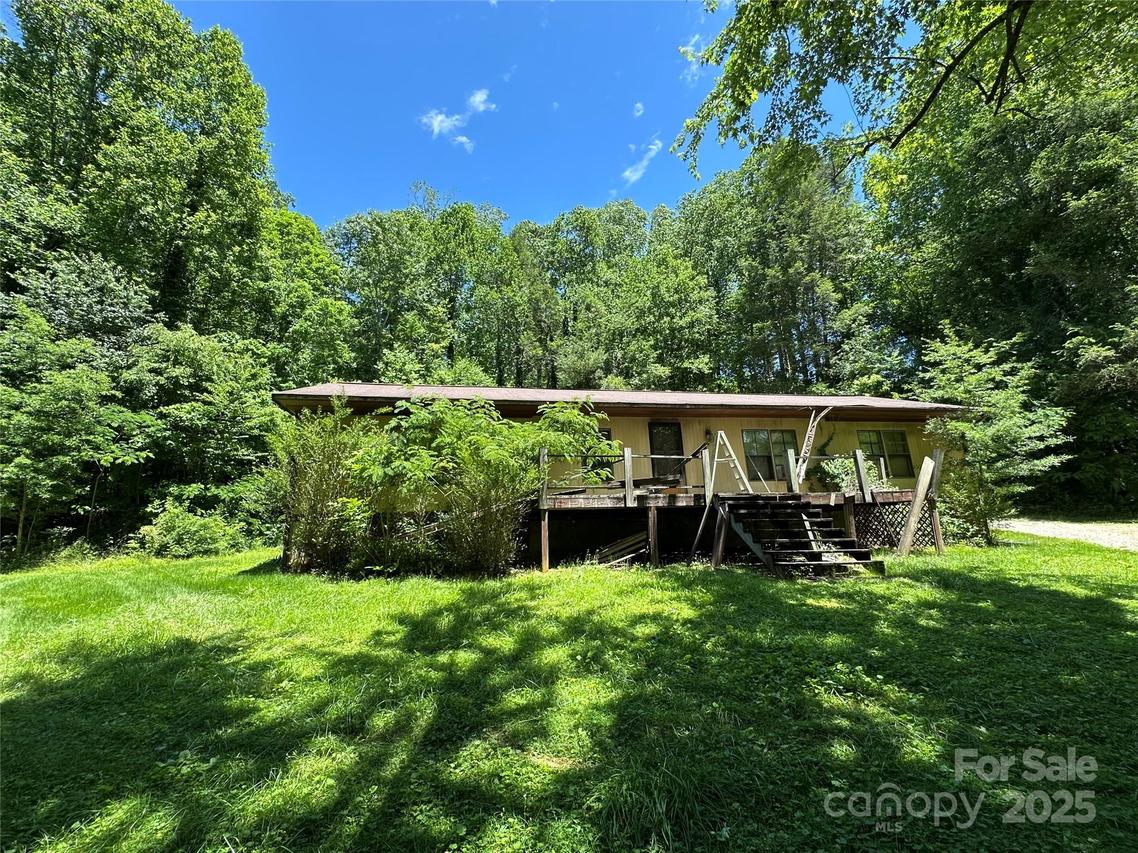 204 Long St., Marion, NC 28752