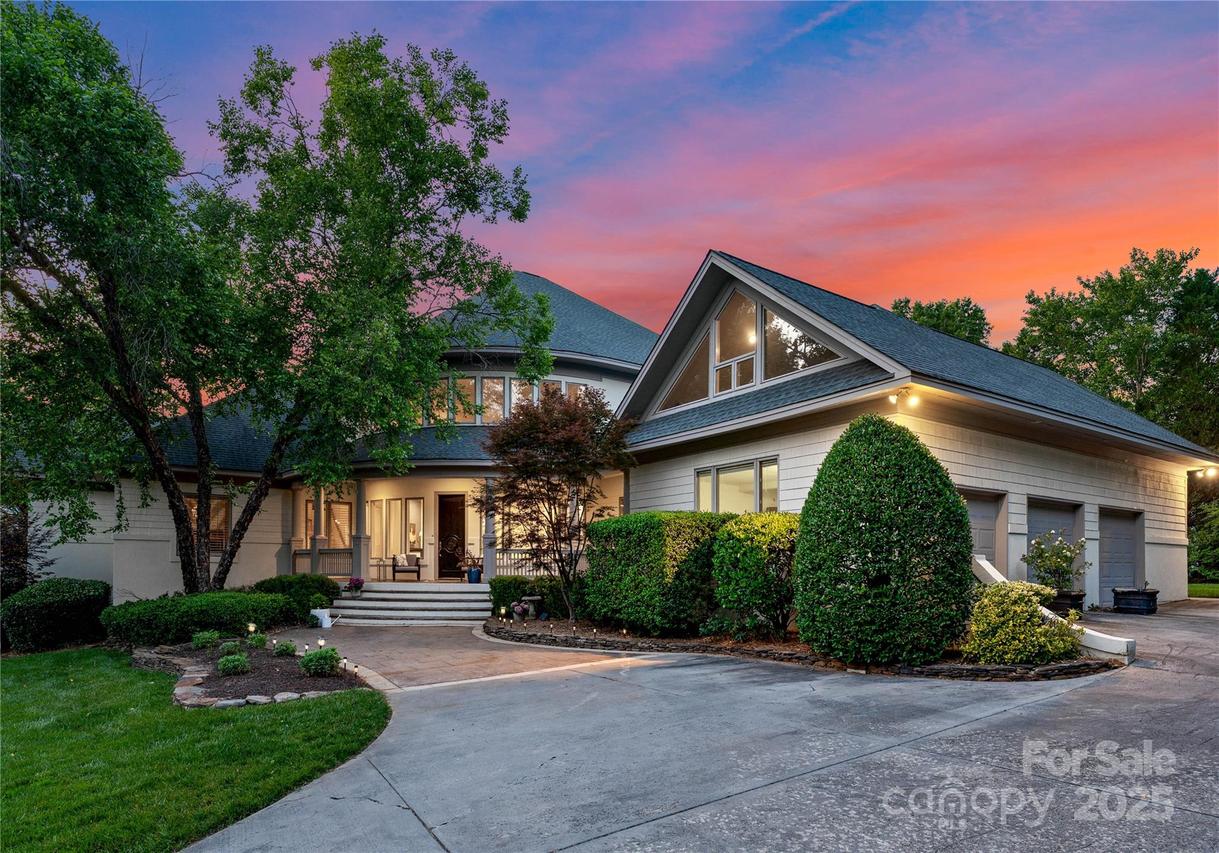 8813 Covey Rise Ct., Charlotte, NC 28226