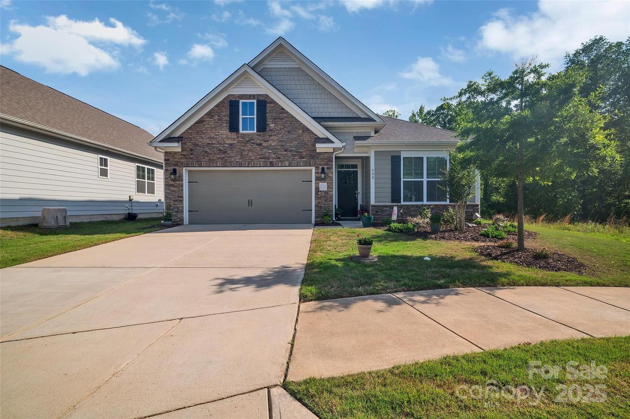 608 Latrobe Dr., Iron Station, NC 28080