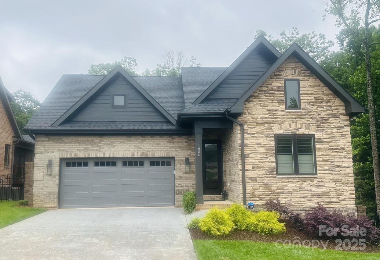 5100 Silver Trace Ln., Denver, NC 28037