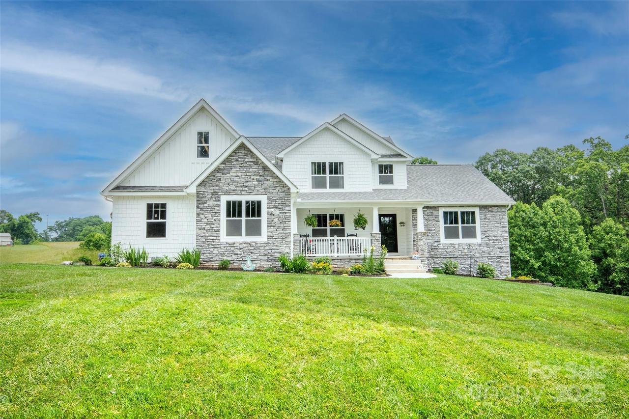 164 Vance Farm Dr., Statesville, NC 28625