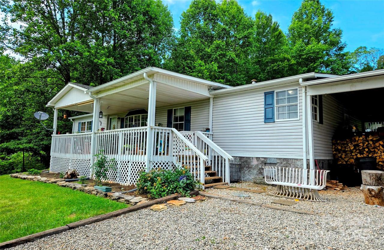 25 Bob Deer Rd., Old Fort, NC 28762