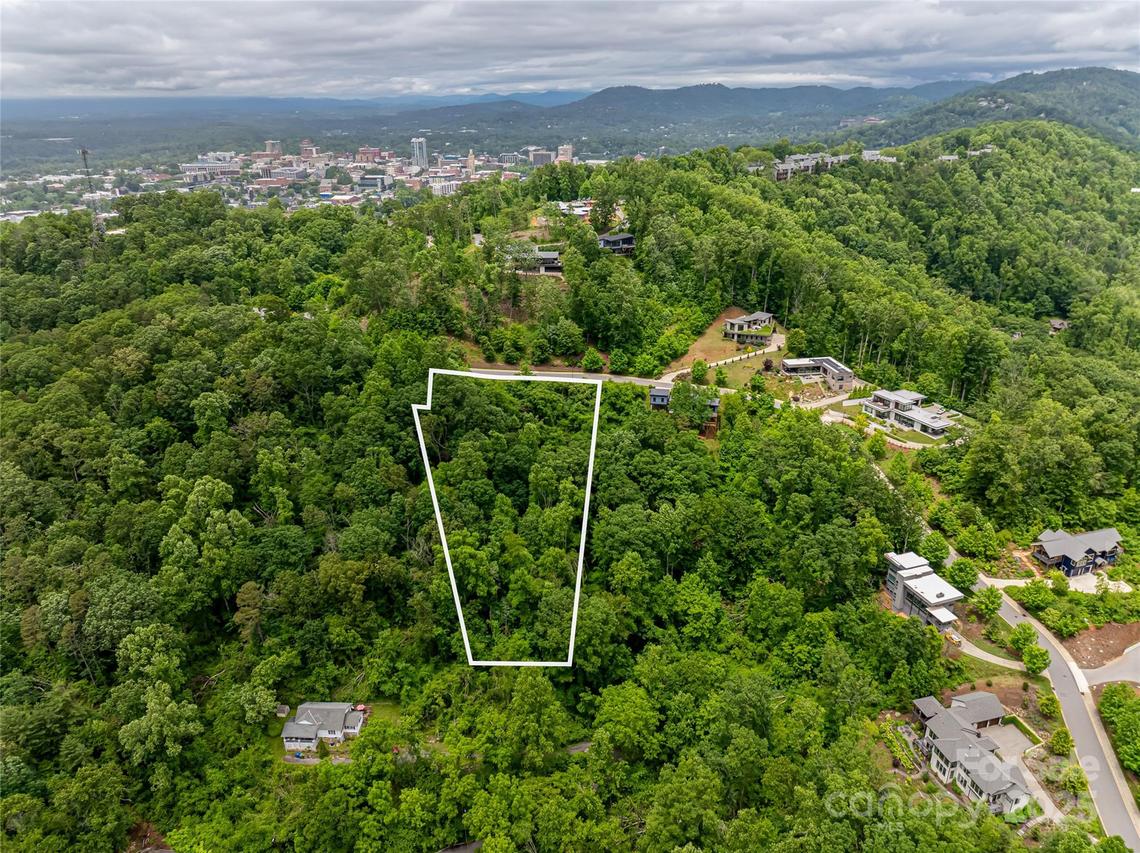22 Samuel Ashe Dr. #45, Asheville, NC 28805