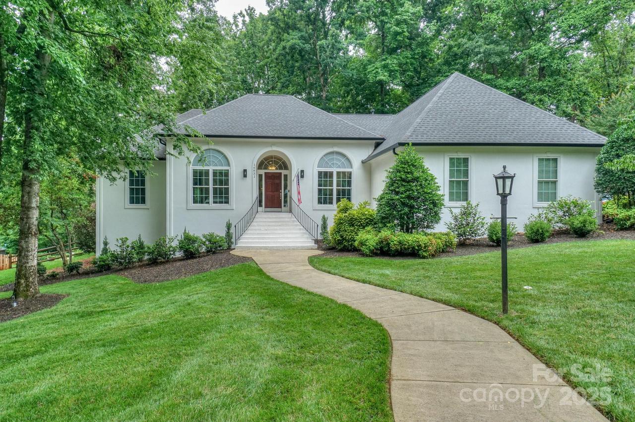 14831 Charterhouse Ln., Huntersville, NC 28078