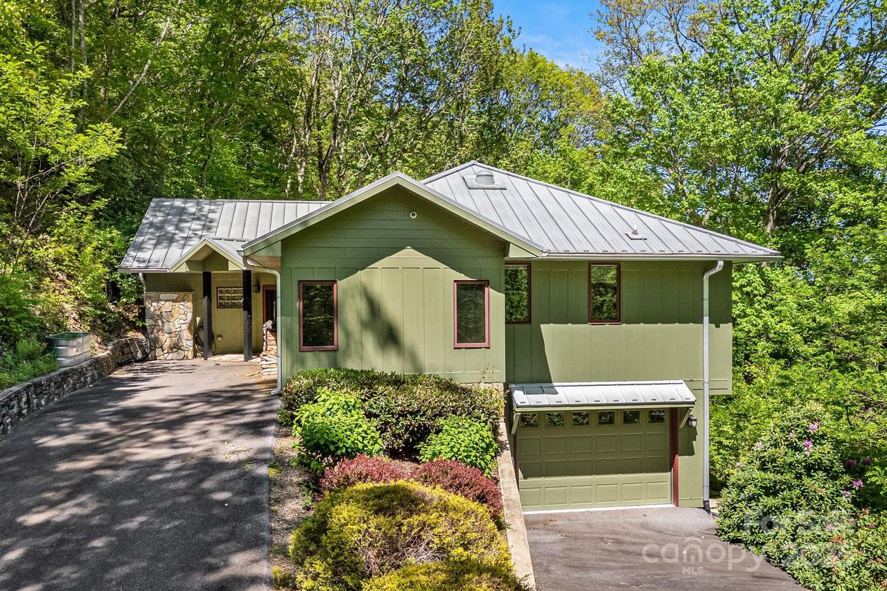 1760 Winding Creek Dr., Waynesville, NC 28786