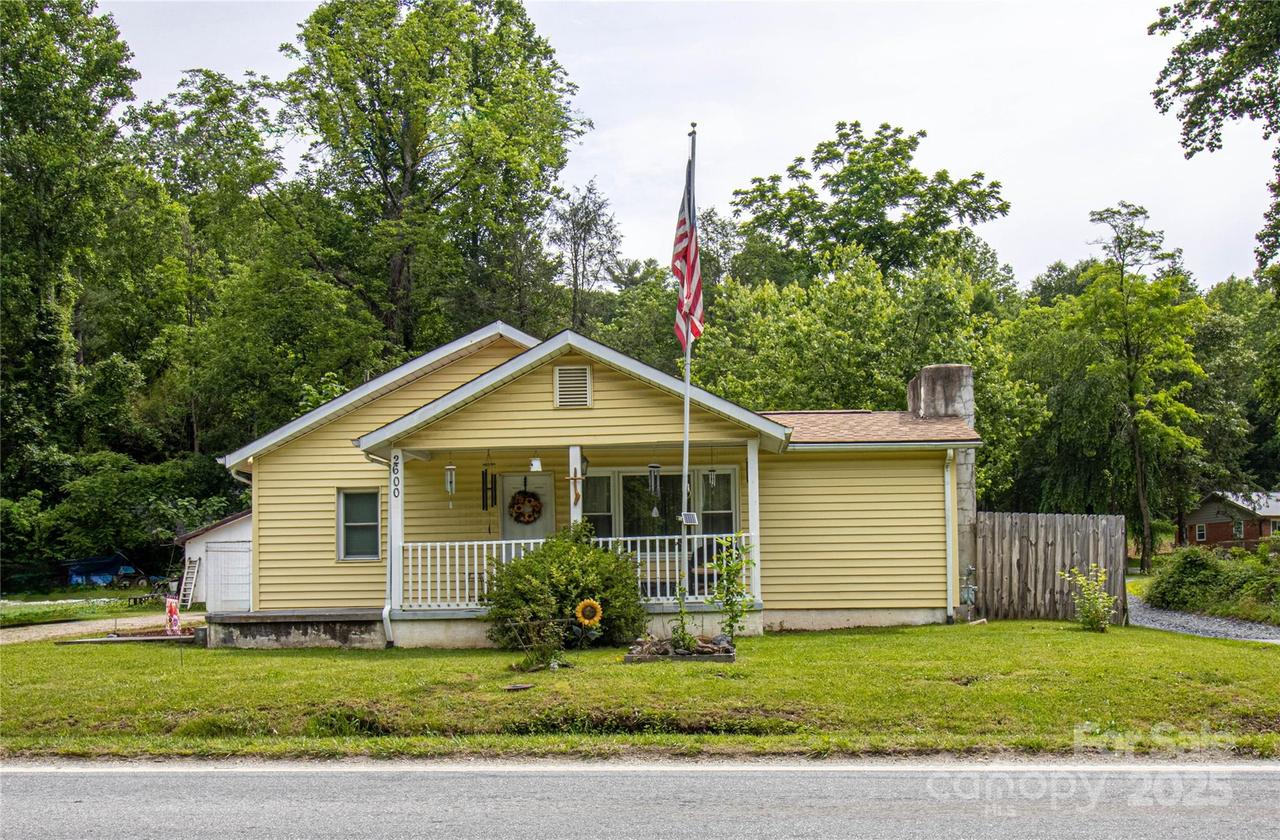 2600 Haywood Rd., Hendersonville, NC 28791