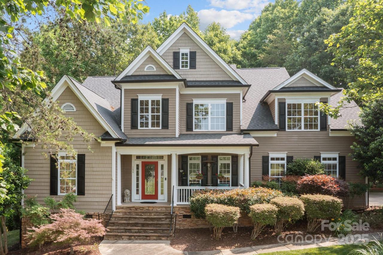 154 Hunters Hill Dr., Statesville, NC 28677