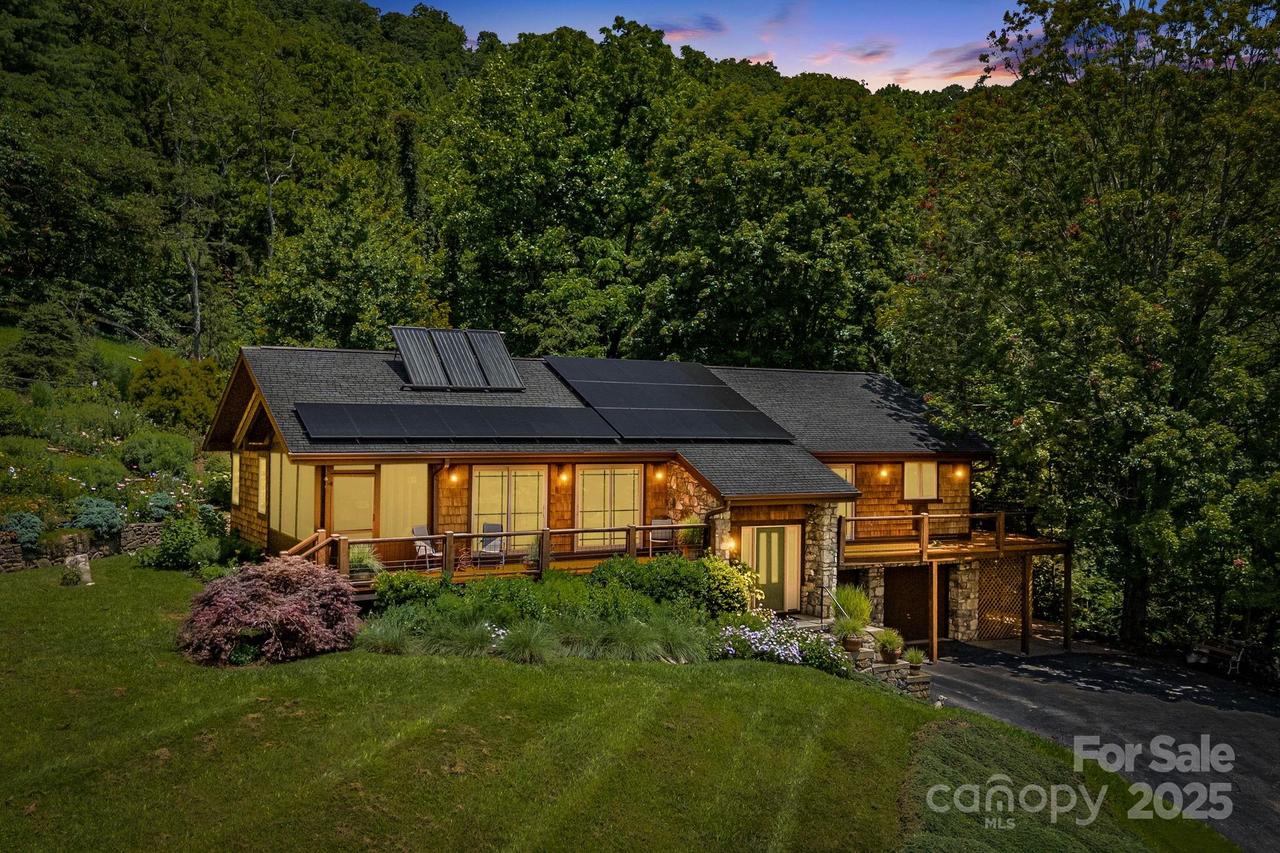 416 Green Meadow Ln., Mars Hill, NC 28754