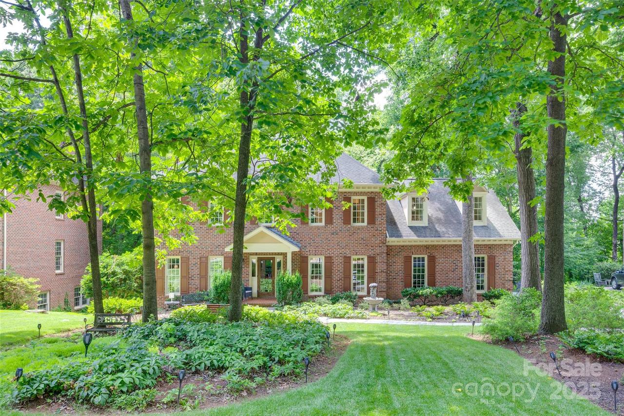 10215 Balmoral Cir., Charlotte, NC 28210