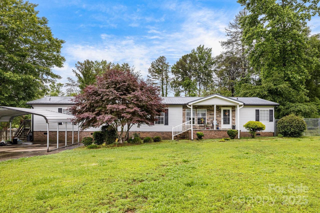 553 New Hope Rd., Rutherfordton, NC 28139