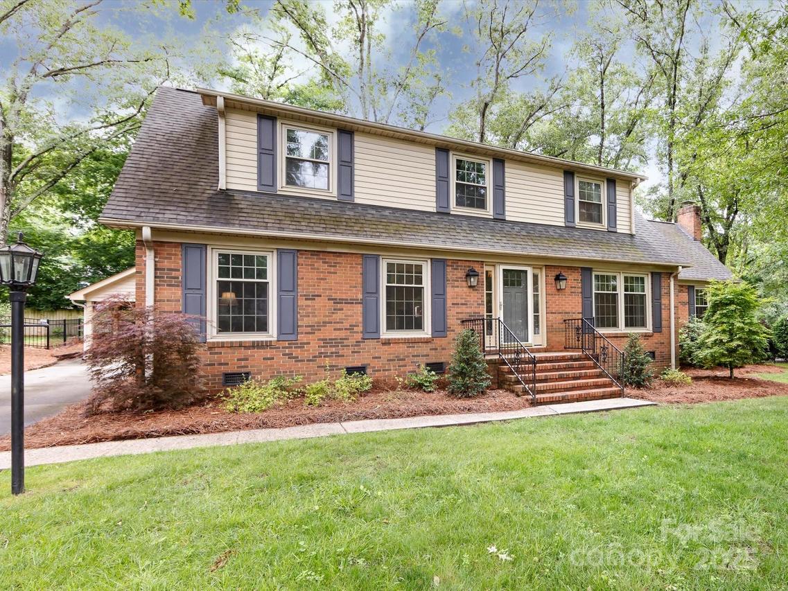 6941 Queensberry Dr., Charlotte, NC 28226