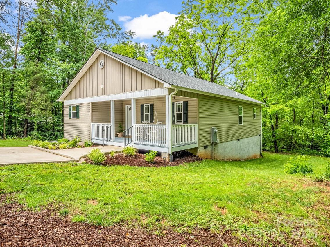 125 Woodland Cir., Rutherfordton, NC 28139