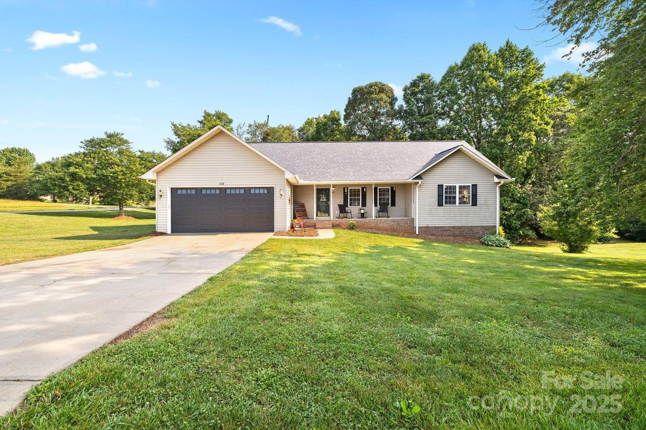 105 Saddlewood Ln., Statesville, NC 28625