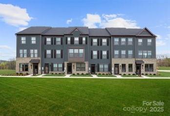 6046 Fonsac Ln., Charlotte, NC 28217