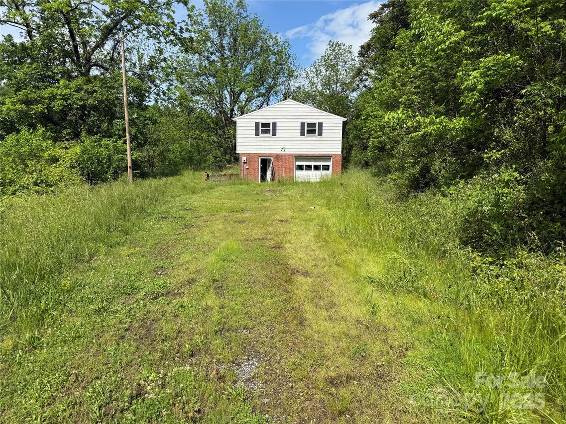 1278 Dry Pond Rd., Marshall, NC 28753