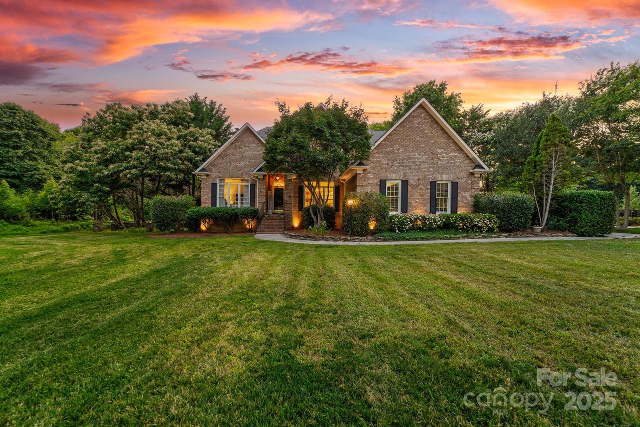 1115 Maremont Ct., Matthews, NC 28104