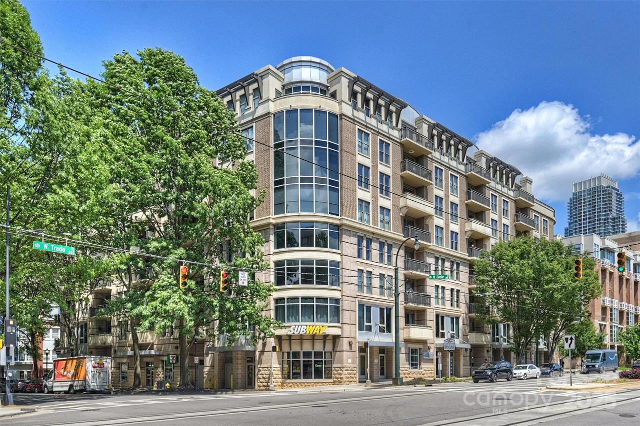 718 W Trade St. #105, Charlotte, NC 28202
