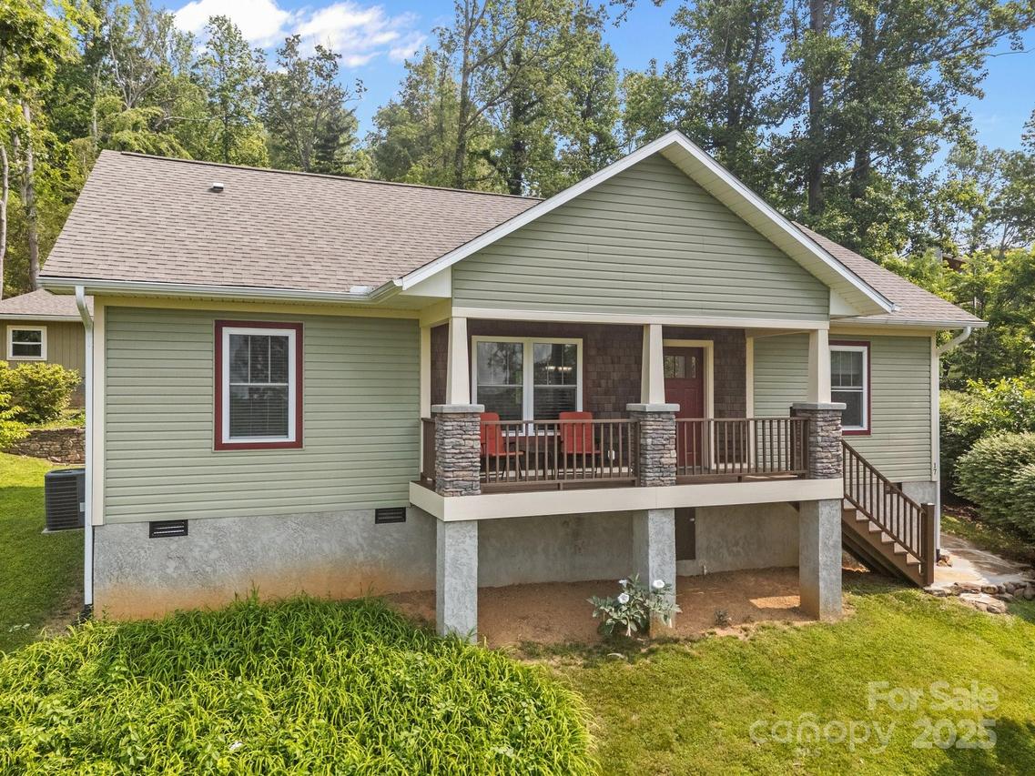 17 Laurel Rd., Arden, NC 28704