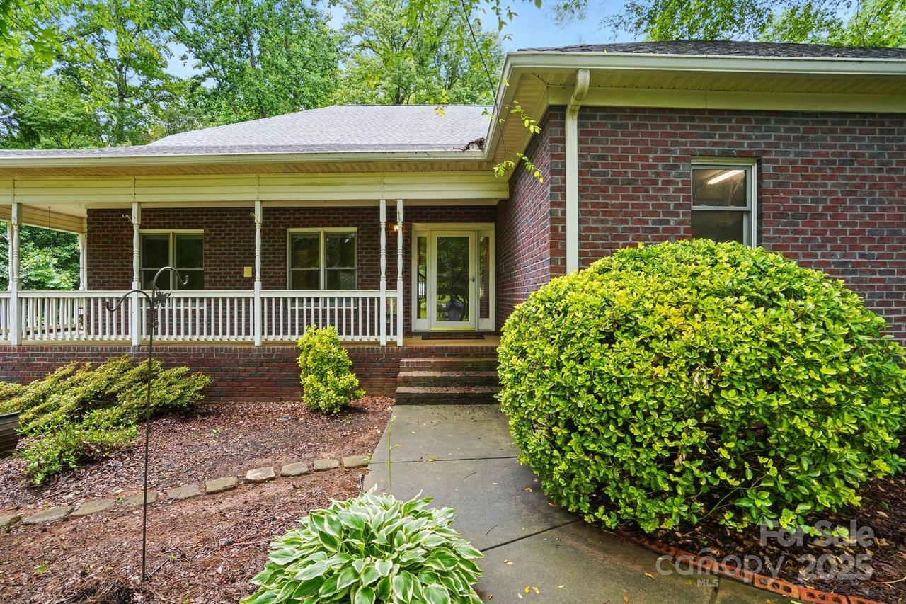 7725 Whitmire Ln., Mint Hill, NC 28227