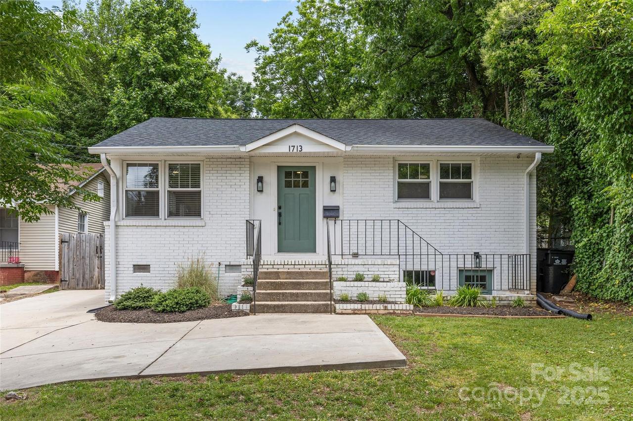 1713 Shamrock Dr., Charlotte, NC 28205