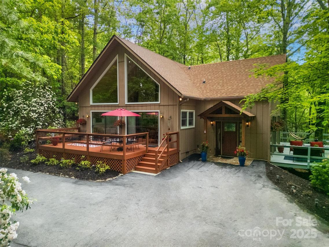 679 Soquili Dr., Brevard, NC 28712