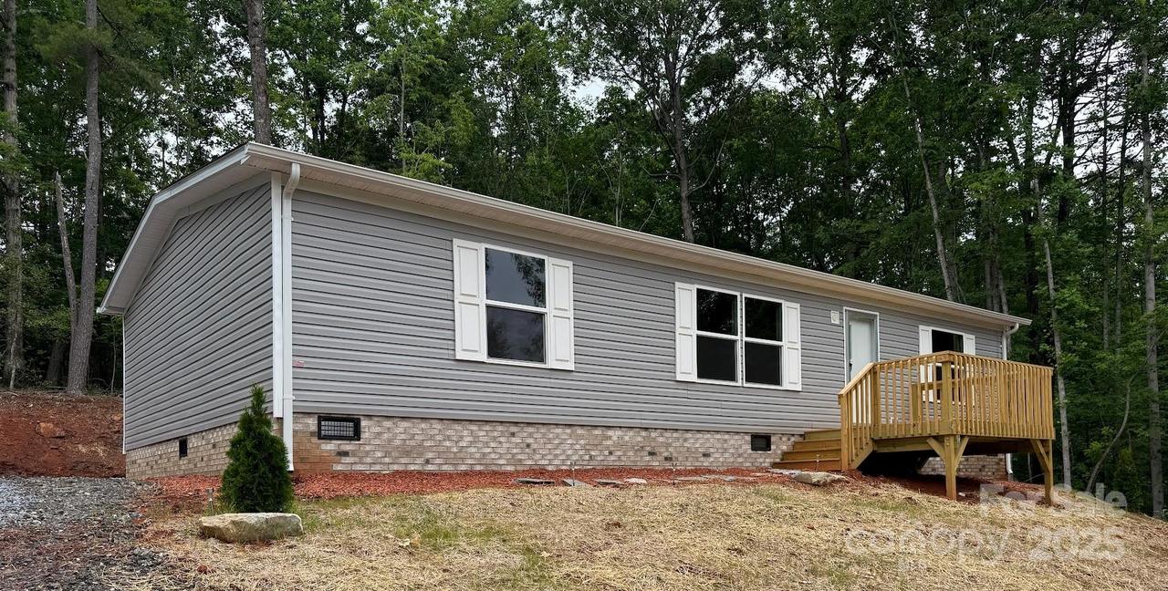 3162 Bear Trail Dr., Lenoir, NC 28645