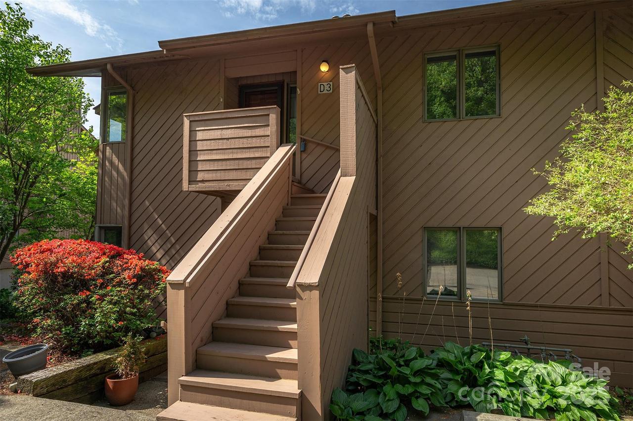 305 Piney Mountain Dr. #D3, Asheville, NC 28805