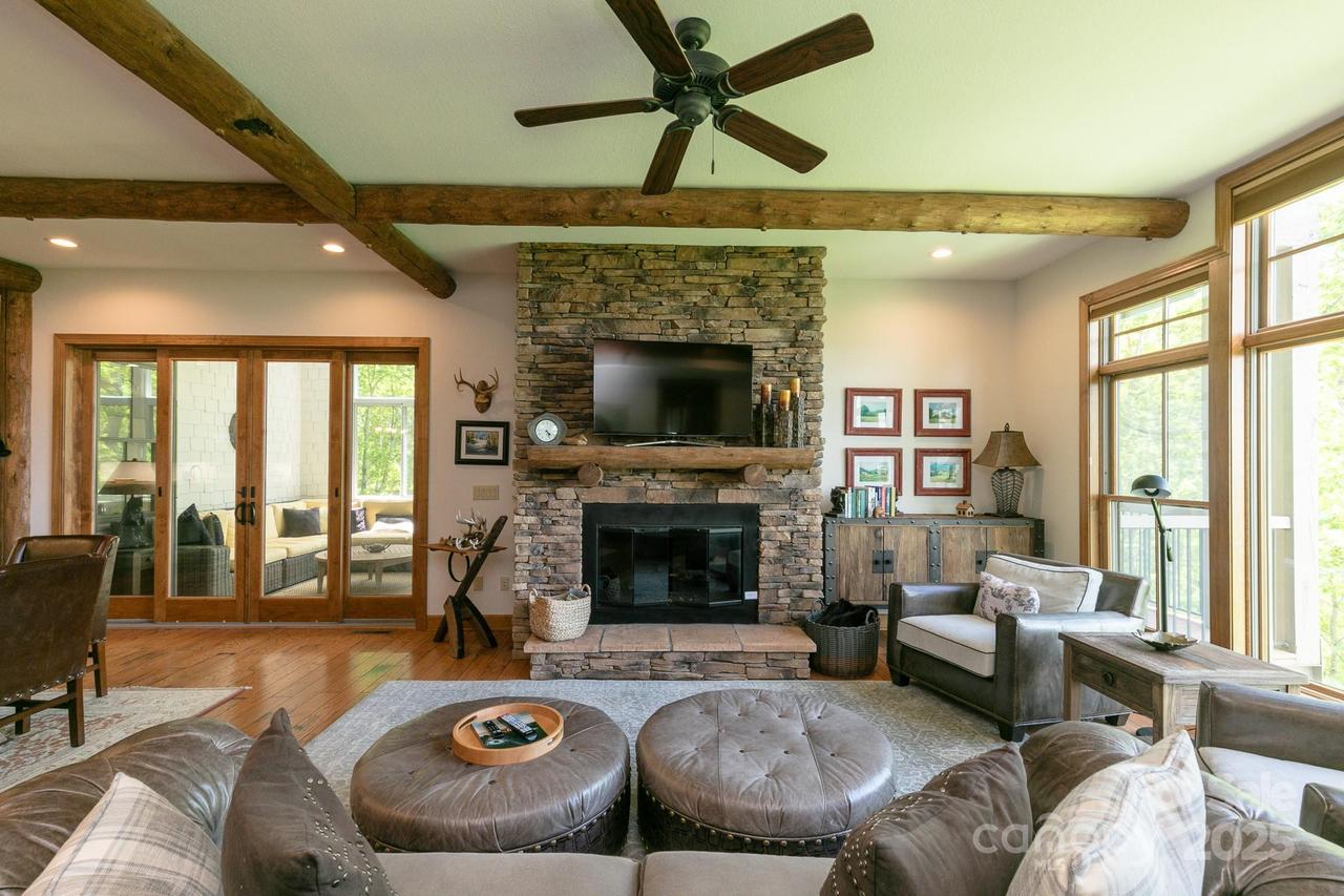 224 Logging Horse Rd. #C/101, Burnsville, NC 28714