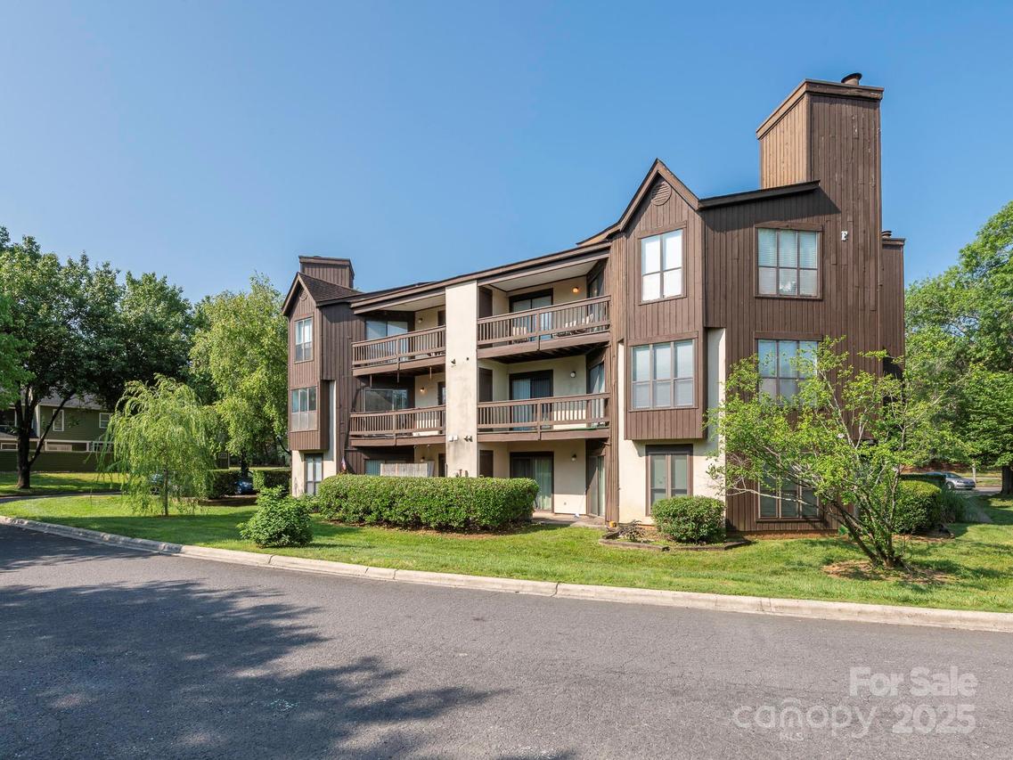 8208 Cedar Glen Dr., Charlotte, NC 28212