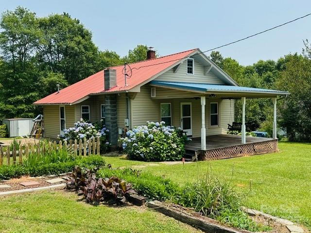 200 Hilltop Dr., Mooresboro, NC 28114