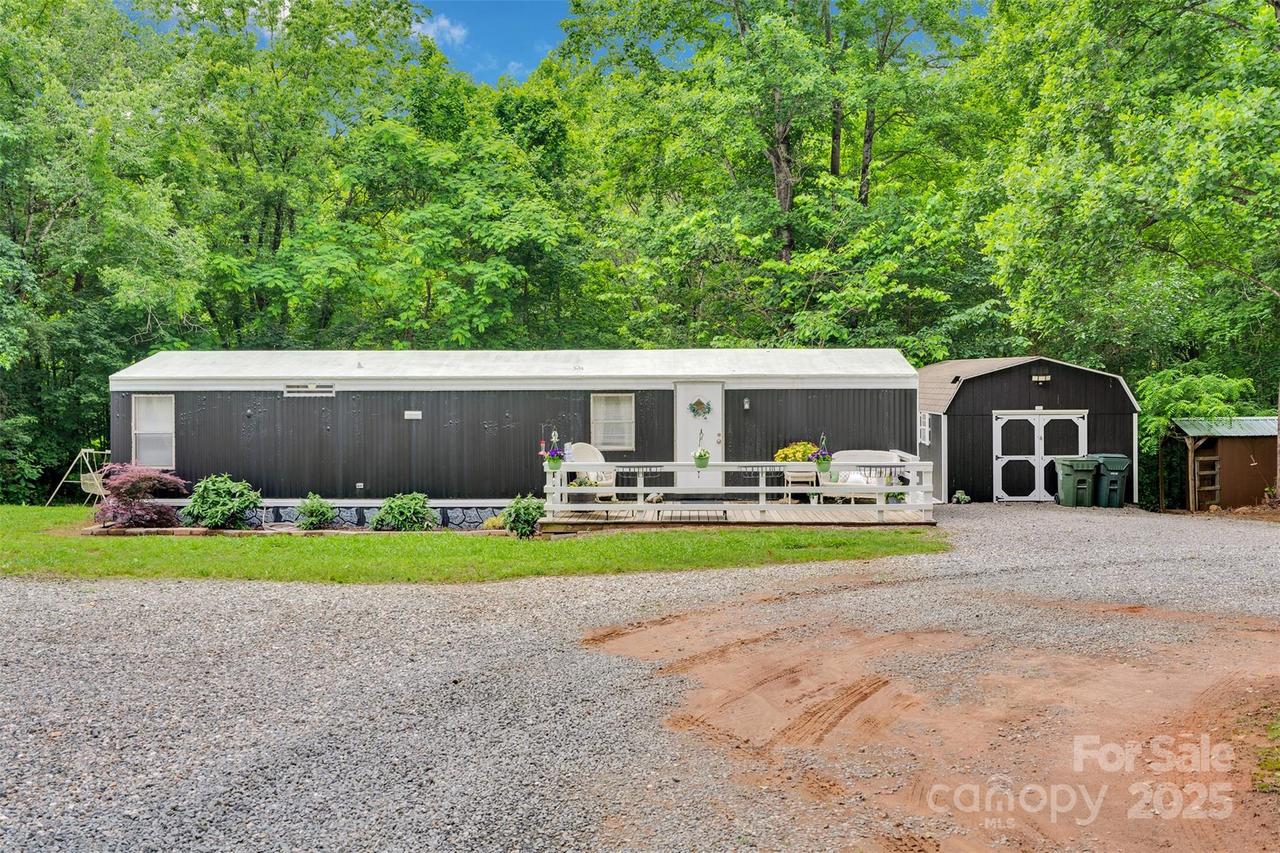 2289 Mccloud St., Denver, NC 28037