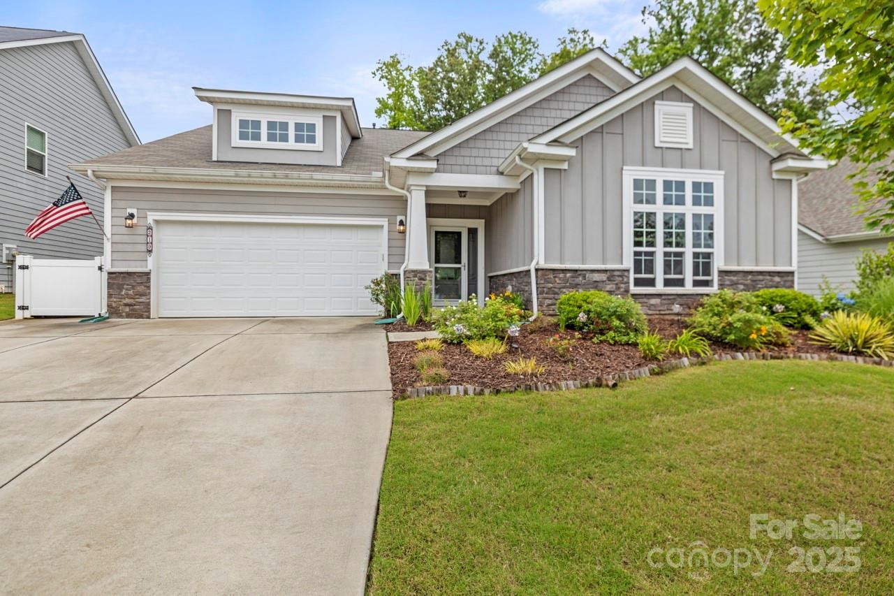 219 Broadleaf Dr., Denver, NC 28037