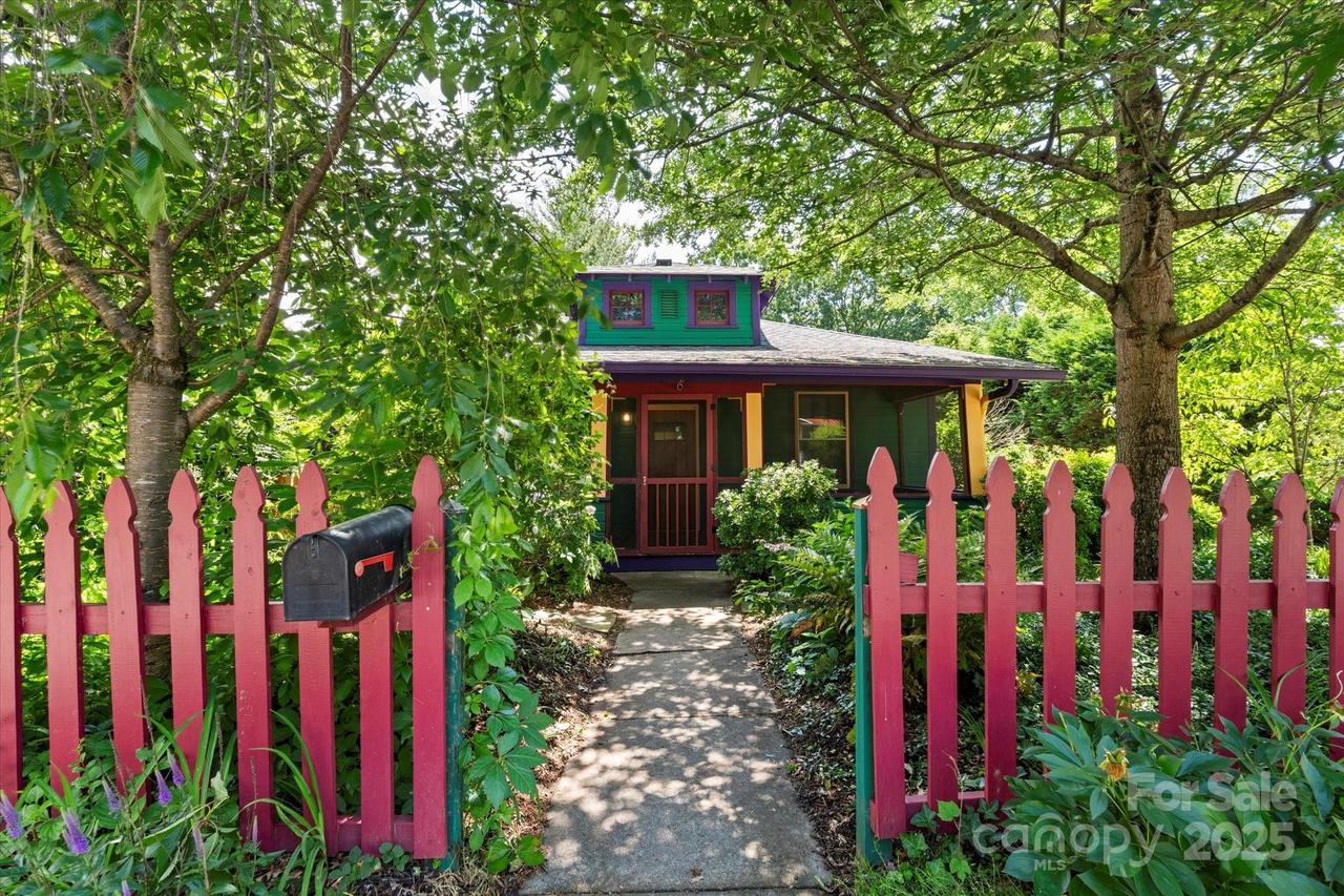 50 Nevada Ave., Asheville, NC 28806