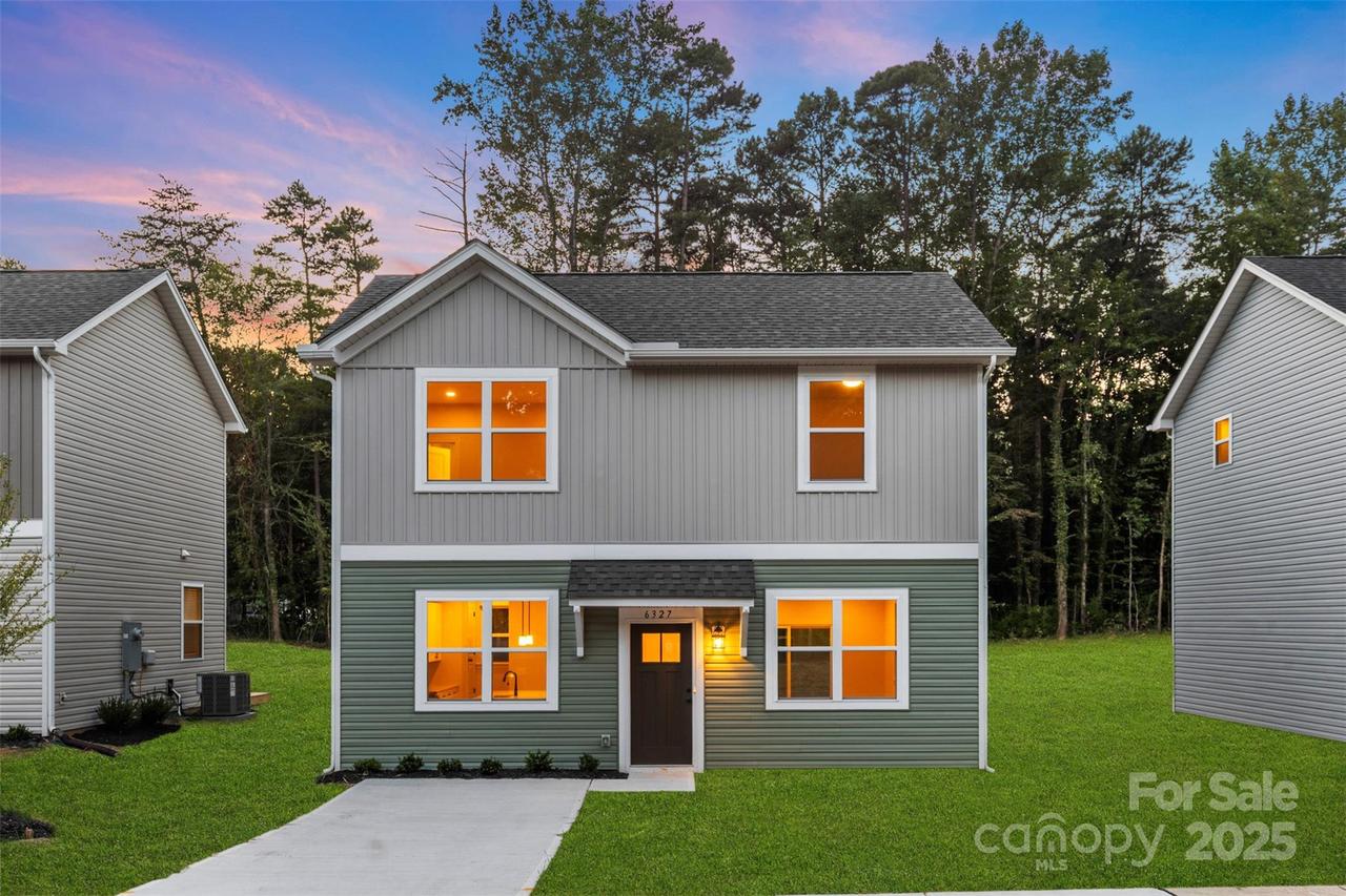 6327 Carver Blvd., Charlotte, NC 28269