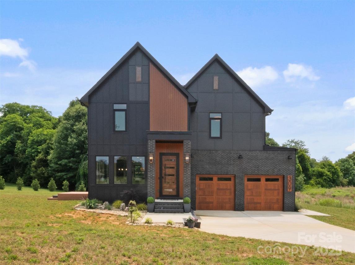 309 Sain Rd., Statesville, NC 28625