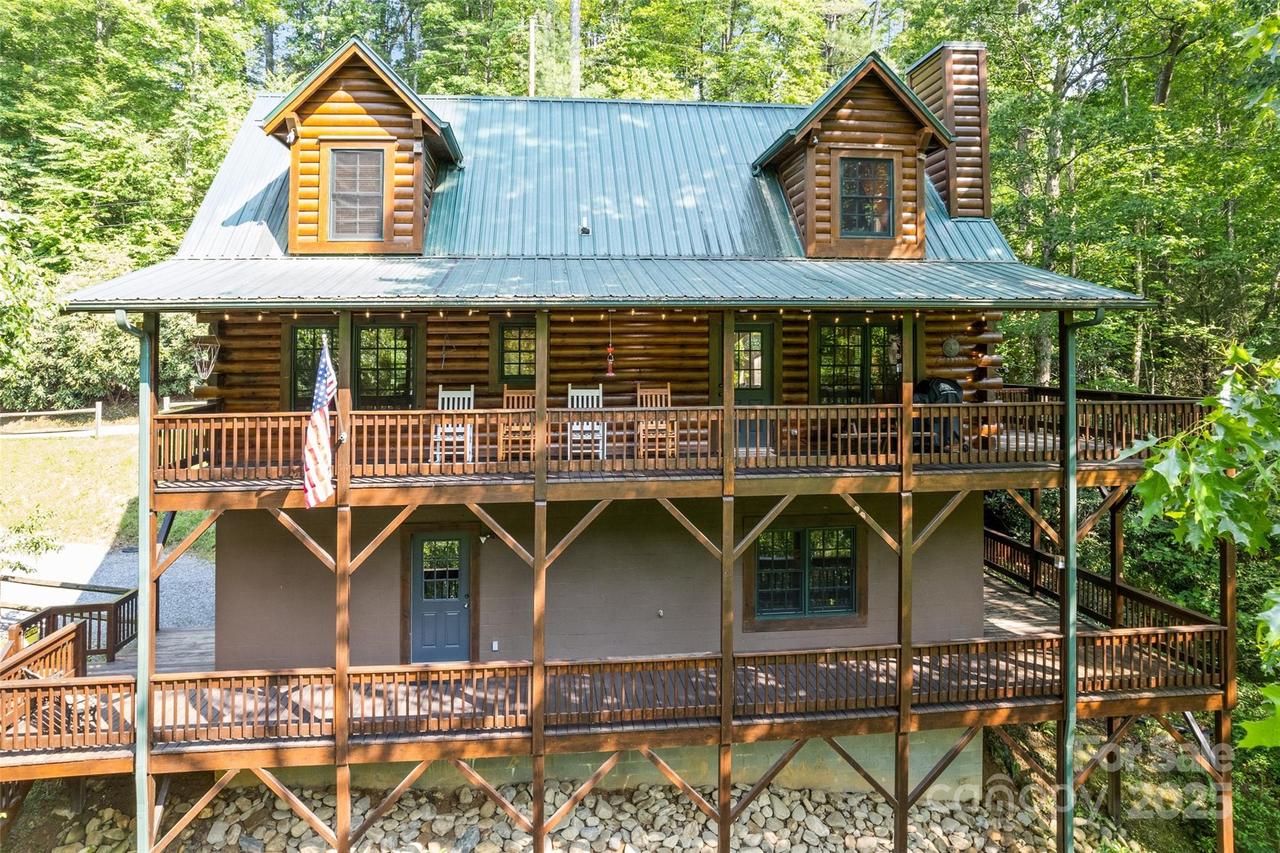 115 Serendipity Ln., Waynesville, NC 28785