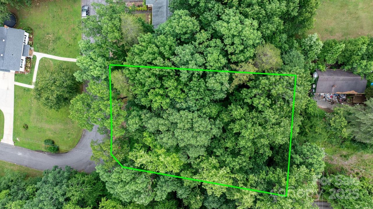 1135 Pinebrook Ave., Valdese, NC 28690