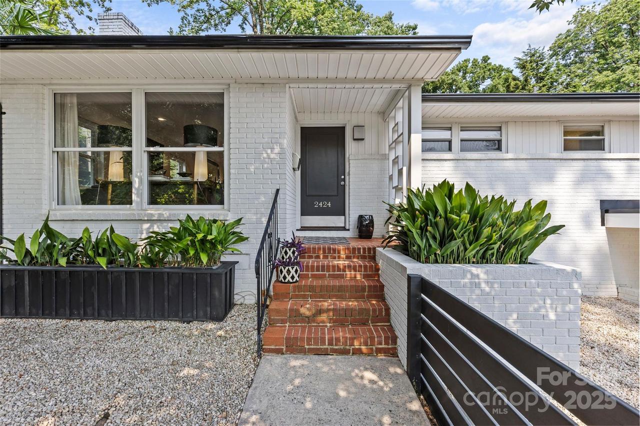 2424 Cumberland Ave., Charlotte, NC 28203