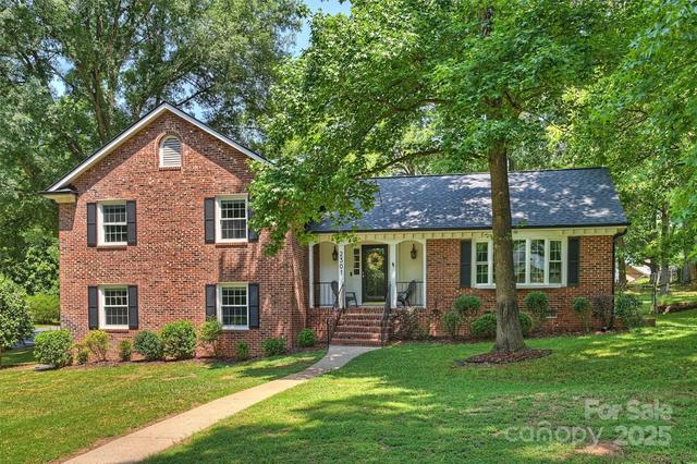 New Homes For Sale This Week That Attend Huntingtowne Farms Elementary: May 30th to June 5th