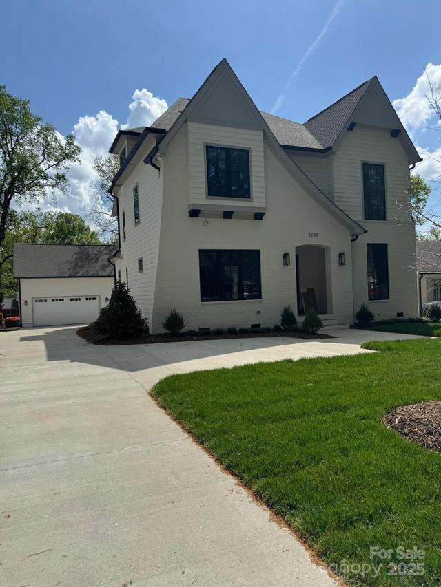 1220 Yale Pl., Charlotte, NC 28209