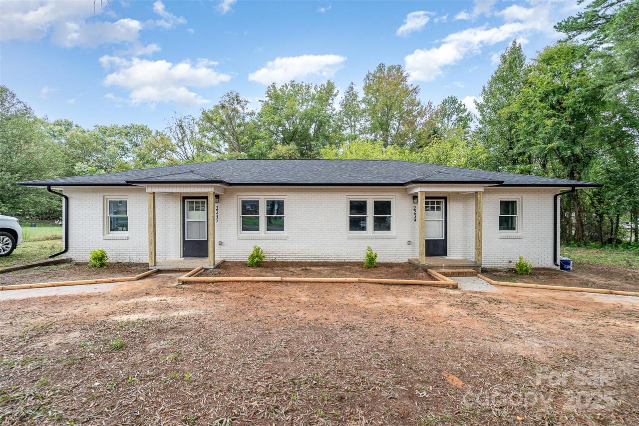 2237-39 Catawba Heights, Lincolnton, NC 28092