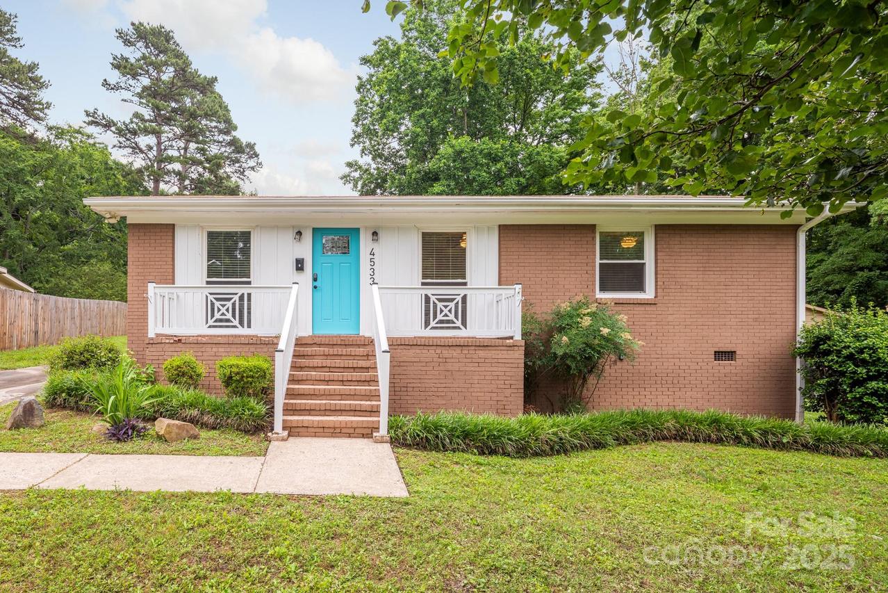 4533 Gainesborough Rd., Charlotte, NC 28205