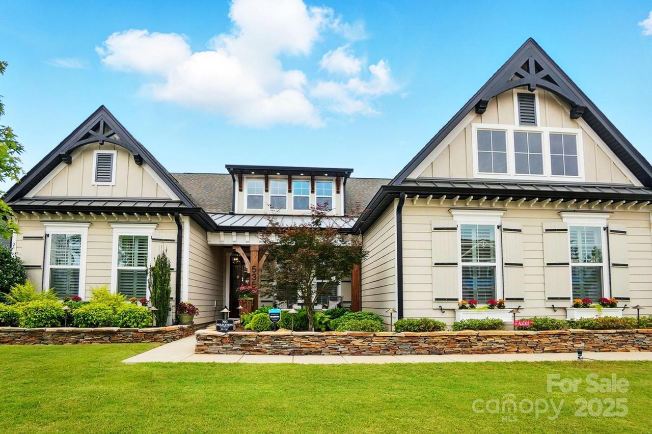 5357 Pembrey Dr., Denver, NC 28037