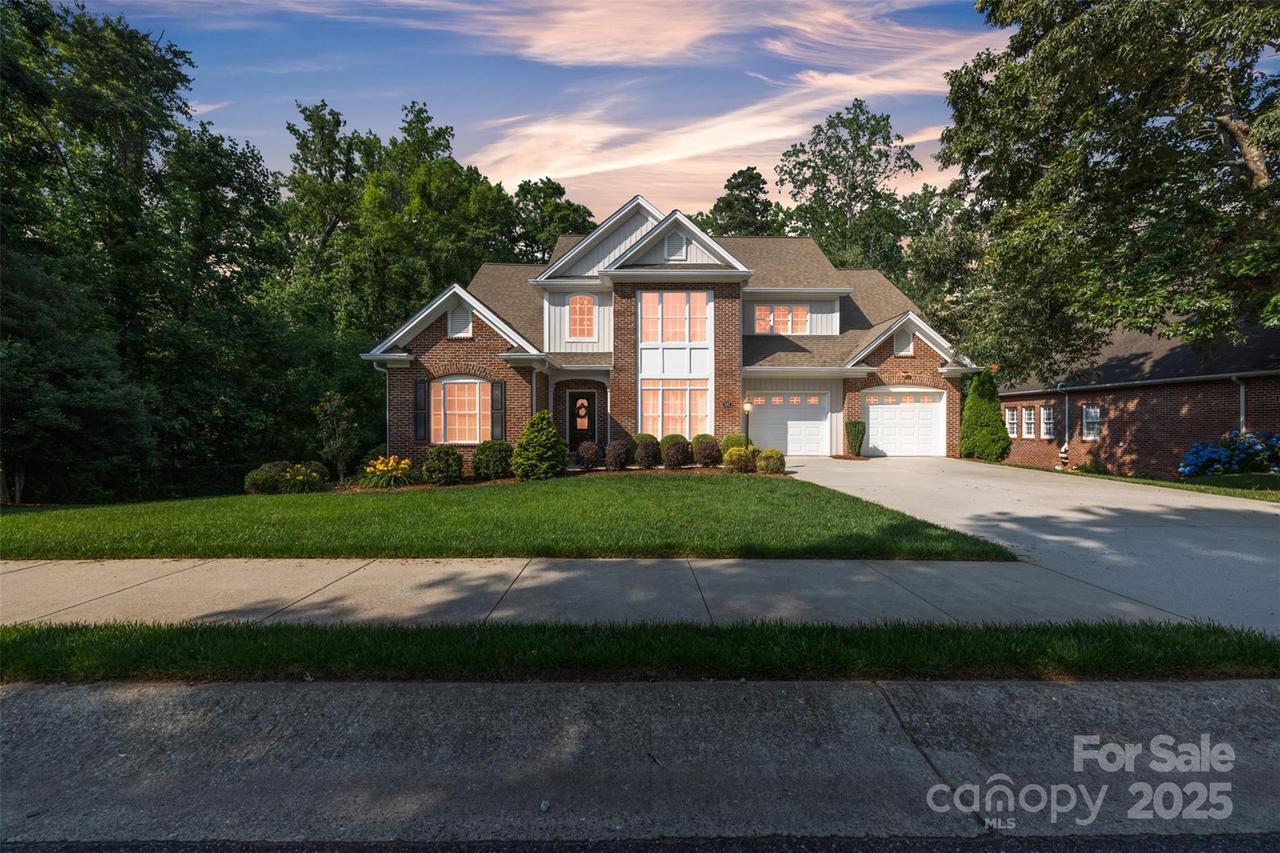 1747 30th Avenue Dr., Hickory, NC 28601