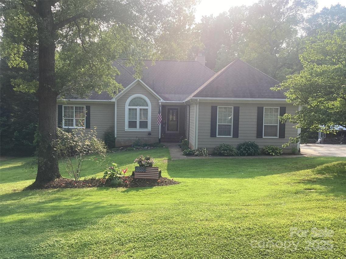 1369 Timberlane Ter., Mooresville, NC 28115