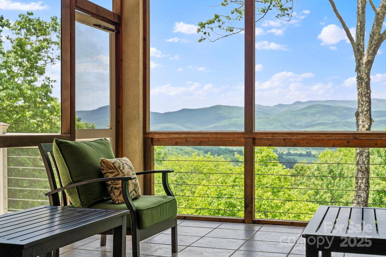 142 Paisley Ln., Pisgah Forest, NC 28768