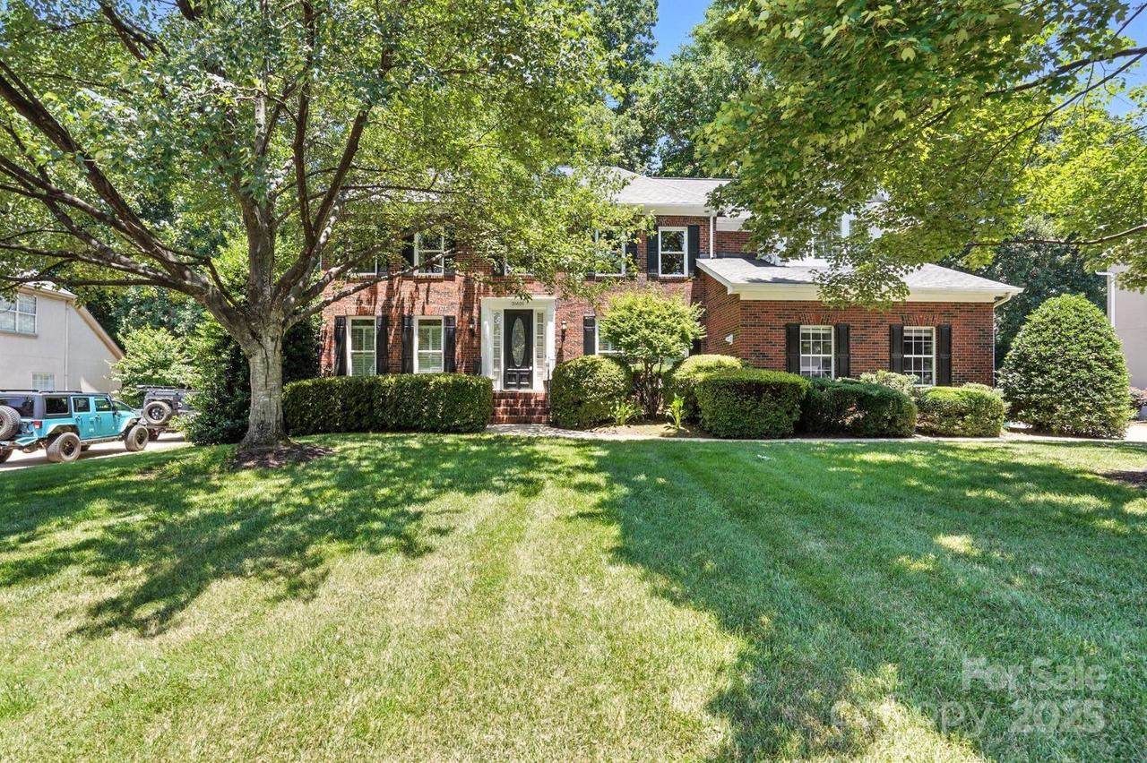 21621 Crown Lake Dr., Cornelius, NC 28031